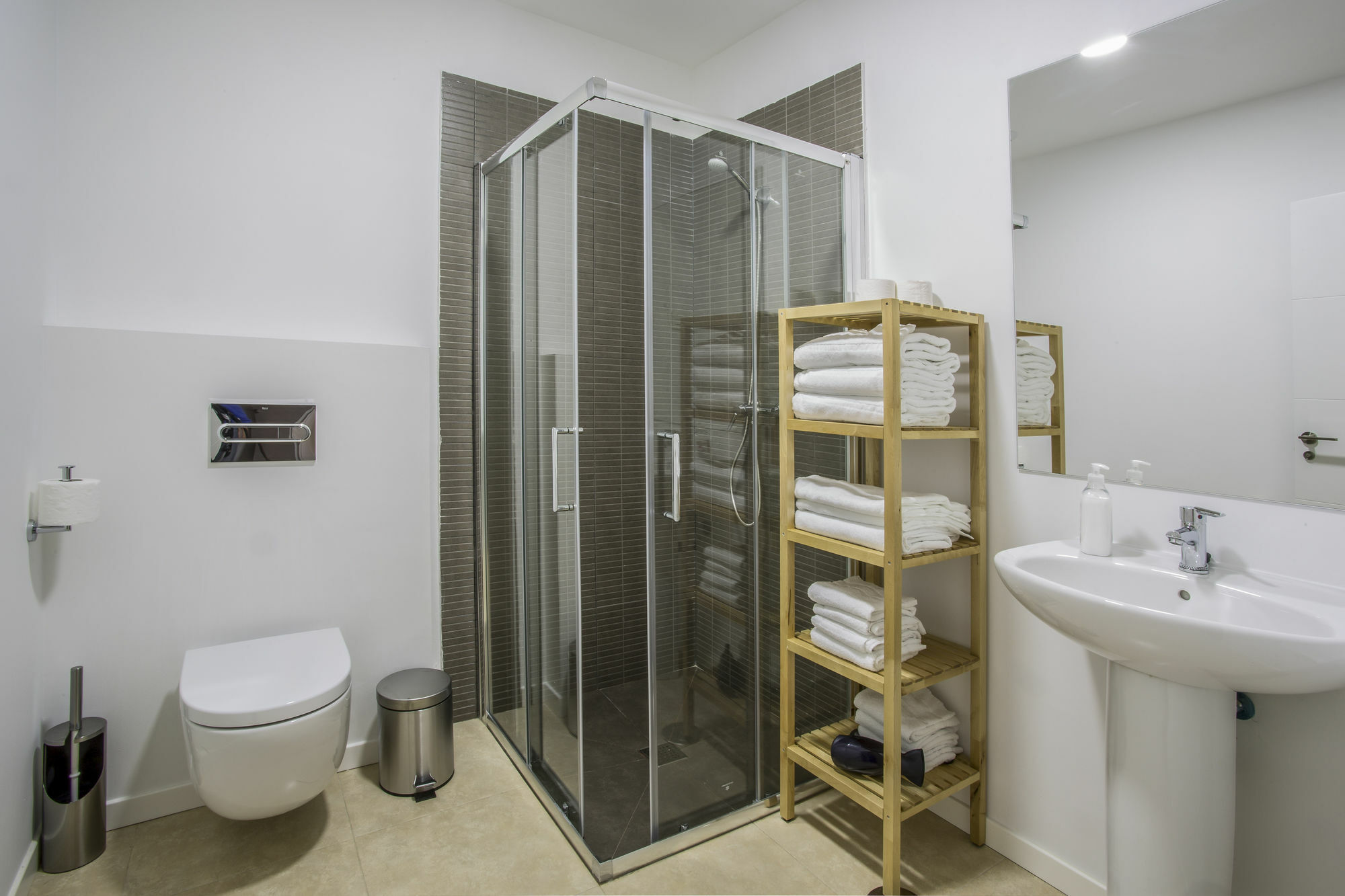 Slow Suites Luchana Madrid Eksteriør bilde